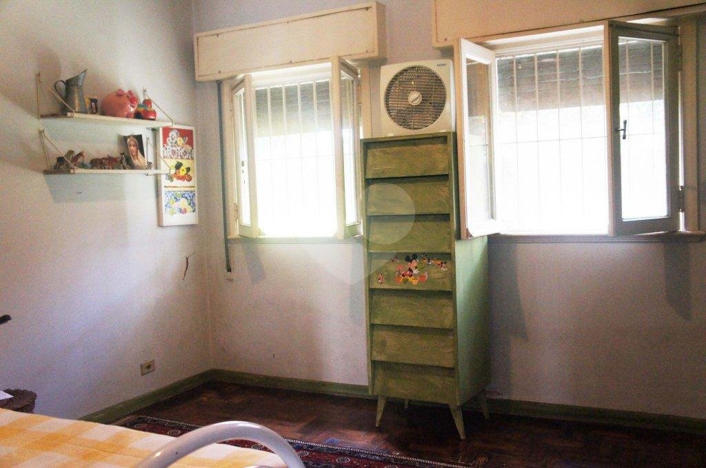 Casa Térrea à venda com 4 quartos, sendo 2 suítes, em Jardim Cordeiro, São Paulo, SP
