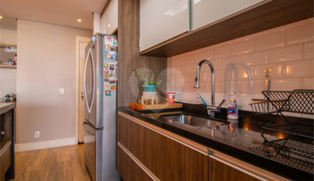 Apartamento à venda com 2 quartos, sendo 1 suíte,  em Santo Amaro, São Paulo, SP