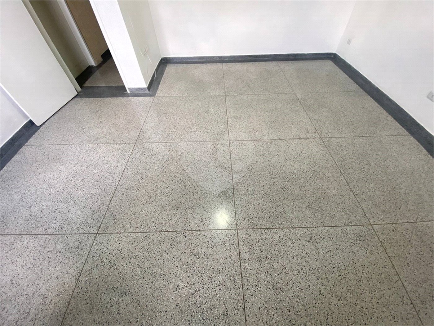 Sala para alugar em Vila Acoreana, Poá, SP