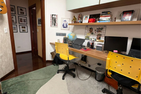 Apartamento à venda com 3 quartos, sendo 1 suíte, em Nova Petrópolis, São Bernardo do Campo, SP