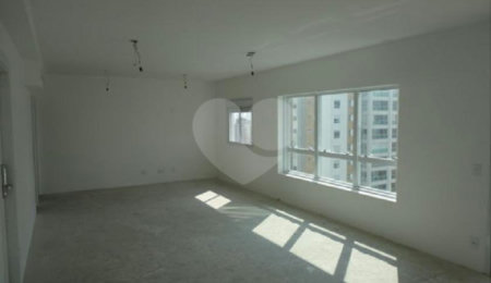 Apartamento à venda com 3 suítes em Campo Belo, São Paulo, SP