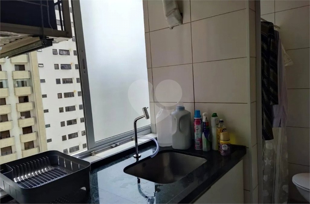 Apartamento à venda com 3 quartos, sendo 1 suíte,  em Santa Cecília, São Paulo, SP