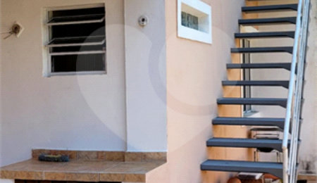 Casa à venda com 3 quartos, sendo 1 suíte,  no Centro, Guararema, SP