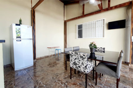 Casa à venda com 2 quartos, sendo 1 suíte, em Vila Albertina, Ribeirão Preto, SP