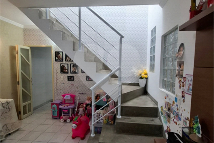 Sobrado à venda com 3 quartos, sendo 1 suíte, em Jardim Felicidade, São Paulo, SP
