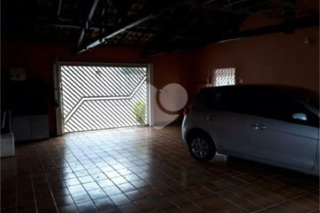 Casa à venda com 3 quartos, sendo 1 suíte, em Parque Vitória, São Paulo, SP