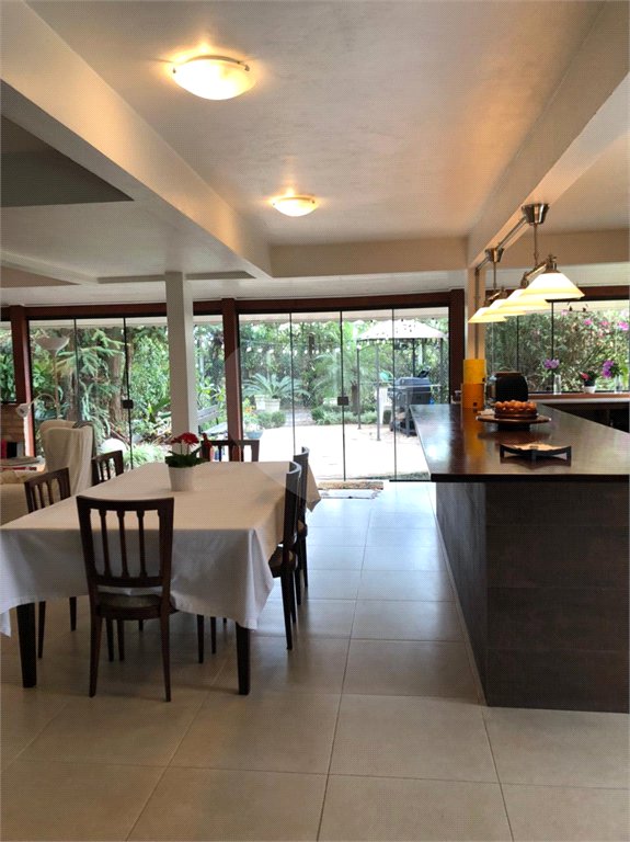 Casa Térrea à venda com 4 quartos, sendo 1 suíte, em Roseira, Mairiporã, SP
