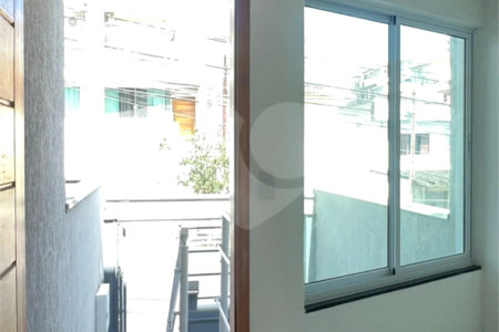 Sobrado à venda com 2 suítes em Vila Carolina, São Paulo, SP