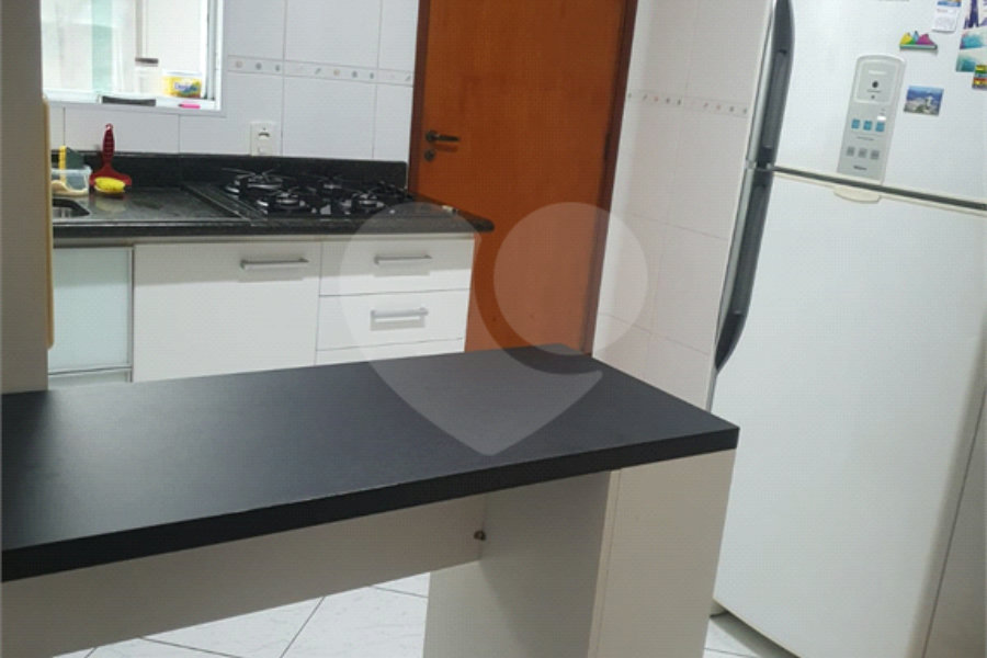 Casa à venda com 2 suítes no condomínio Residencial Maracujás, São Paulo - SP