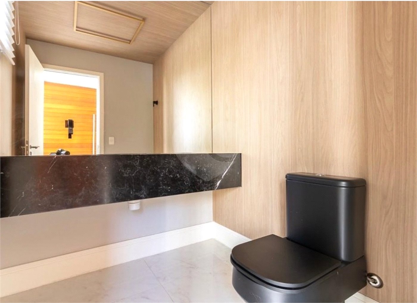 Casa à venda com 4 suítes no condomínio Hípica Garden, São Paulo - SP