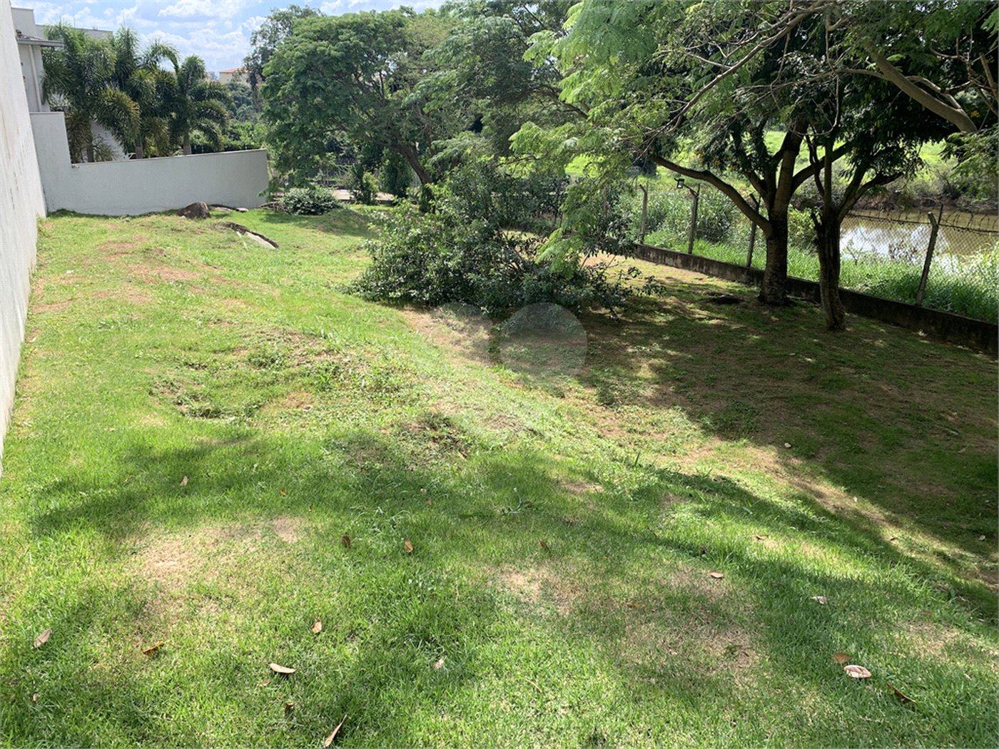 Terreno à venda no condomínio Villagio Di Capri, Votorantim - SP