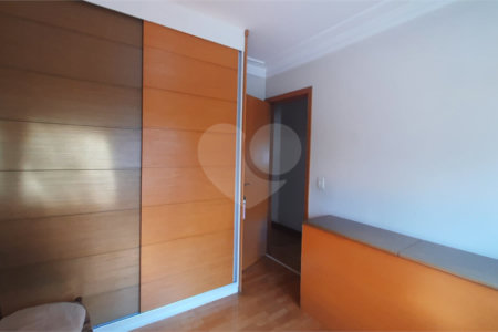 Apartamento à venda com 4 quartos, sendo 1 suíte, em Chácara Santo Antônio, São Paulo, SP