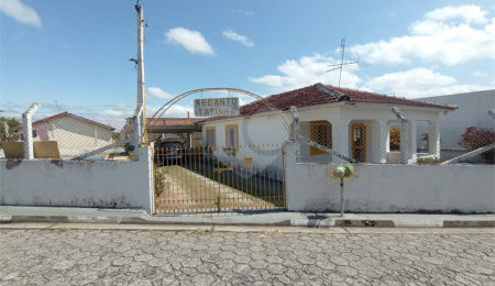 Casa à venda com 2 quartos em Vila Messias, Alambari, SP