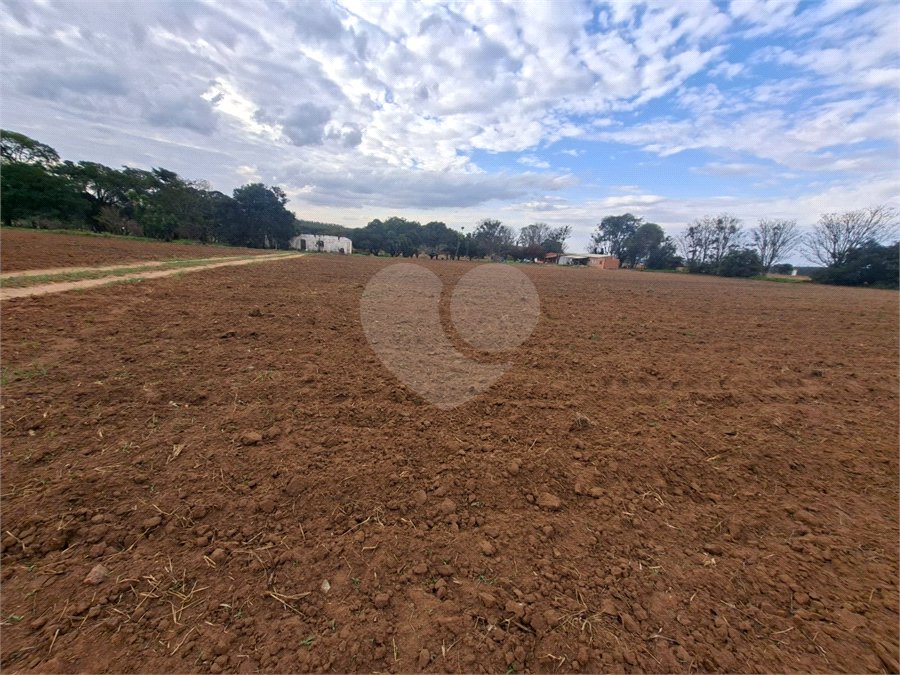 Terreno à venda no Centro, Alambari, SP