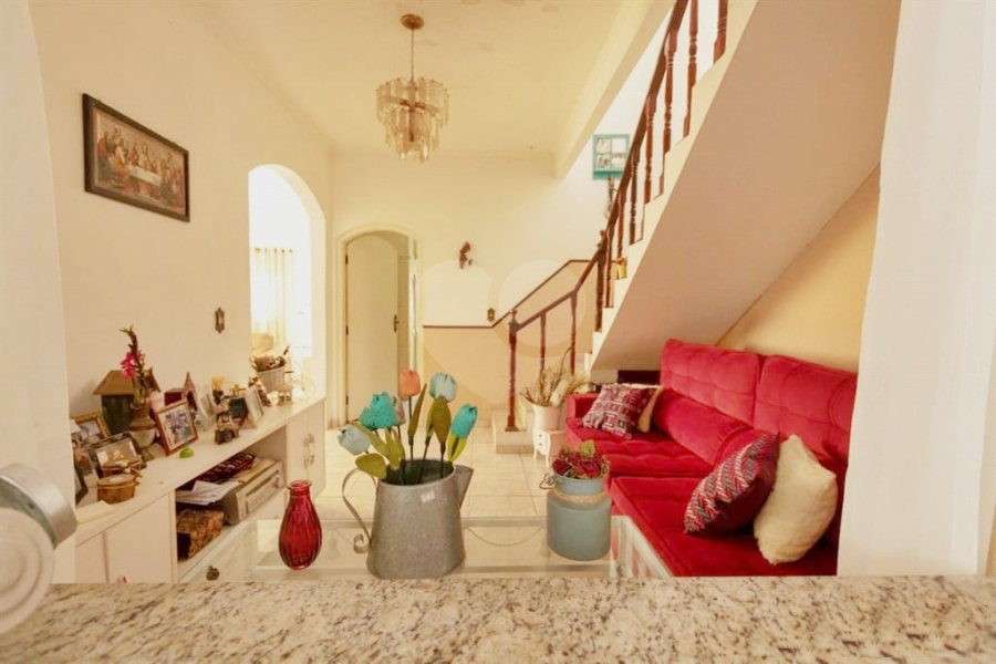 Sobrado à venda com 3 quartos, sendo 1 suíte, em Vila Nova Cachoeirinha, São Paulo, SP