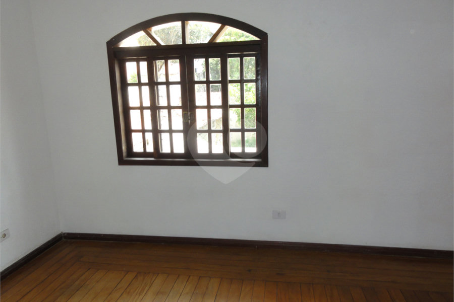Casa Térrea à venda ou para alugar com 4 quartos em Jardim Floresta, São Paulo, SP
