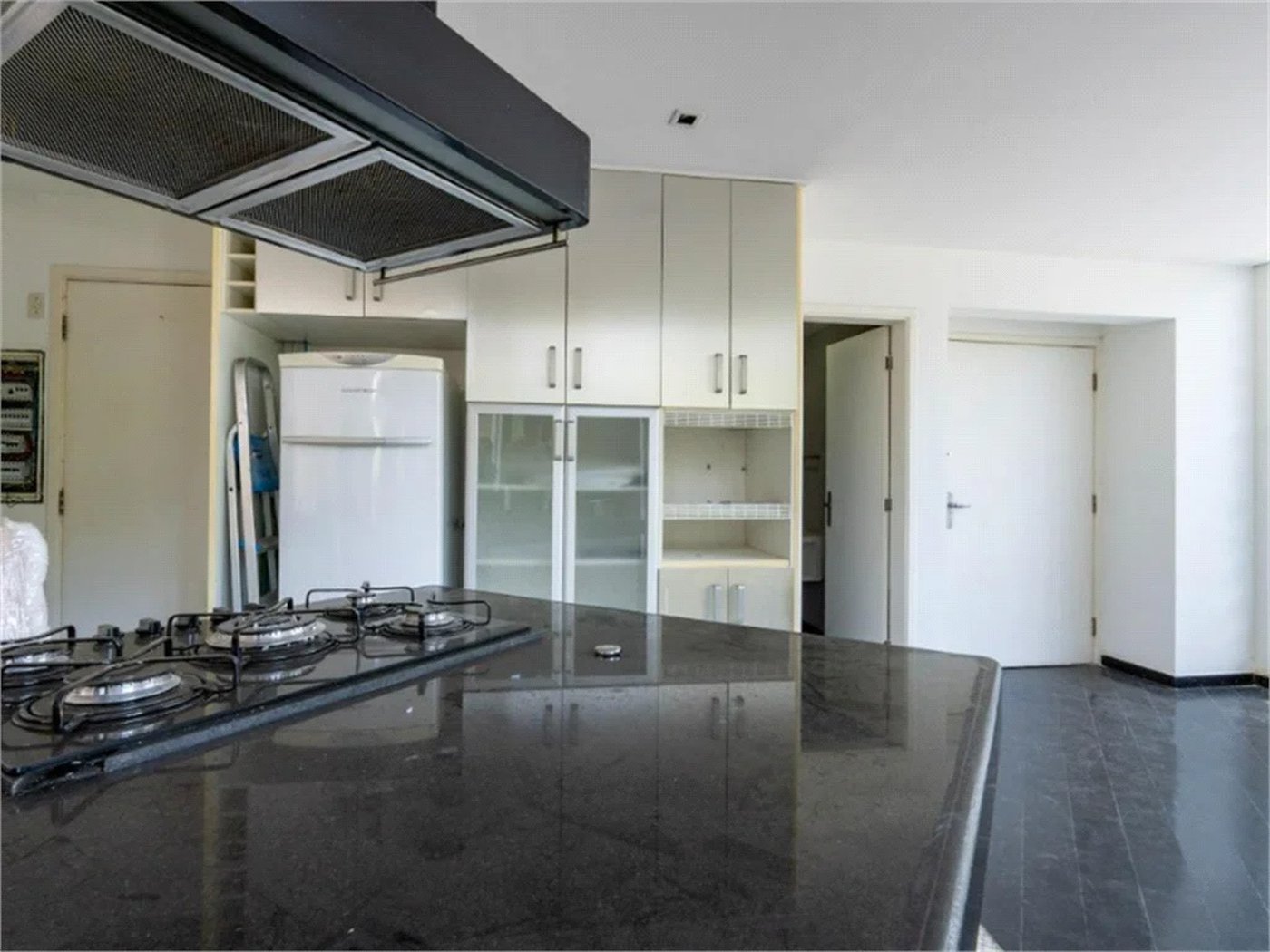Apartamento à venda com 1 suíte em Vila Andrade, São Paulo, SP