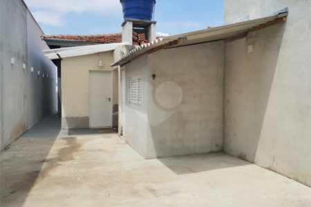 Casa Térrea à venda com 1 quarto em Vila Nivi, São Paulo, SP