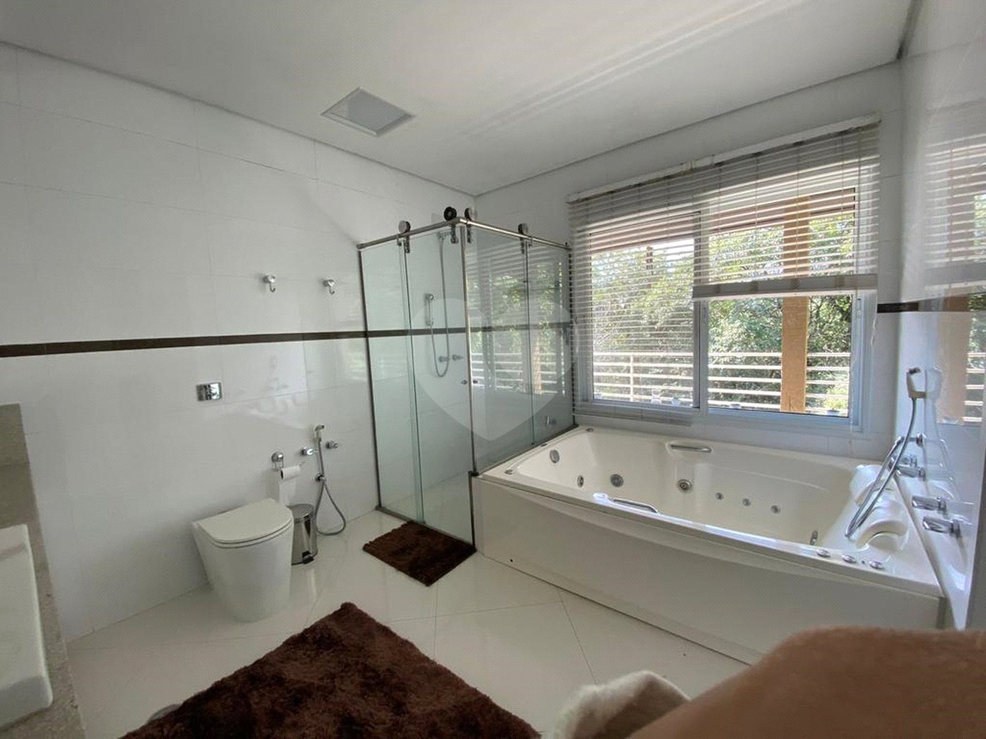 Casa à venda com 3 suítes no condomínio Parque Itatiaia, Mairiporã - SP