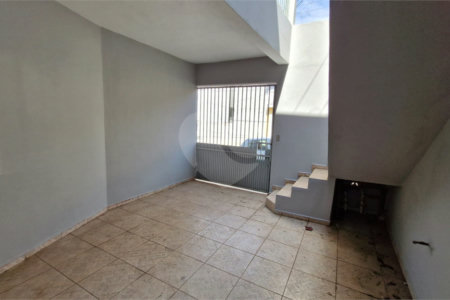 Sobrado à venda com 4 quartos, sendo 1 suíte, em Jardim Hubert, Indaiatuba, SP