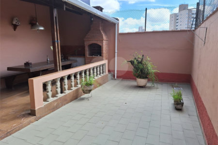 Sobrado à venda com 3 quartos, sendo 1 suíte, em Vila Gustavo, São Paulo, SP