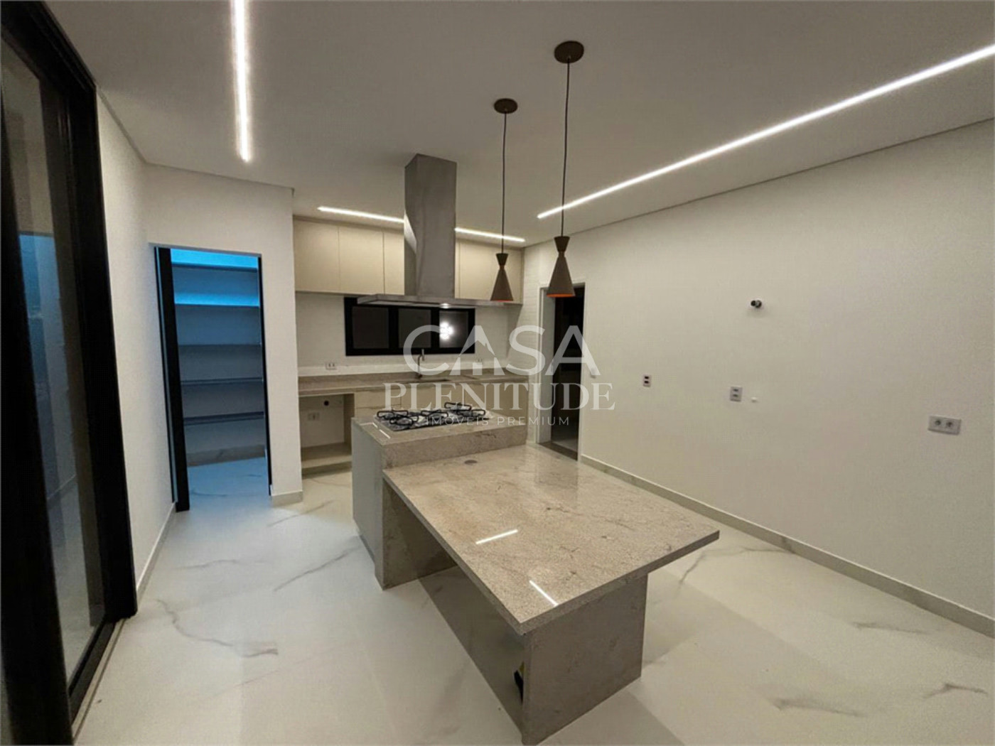 Casa em condomínio à venda com 4 suítes em Quintas do Ingaí, Santana de Parnaíba, SP