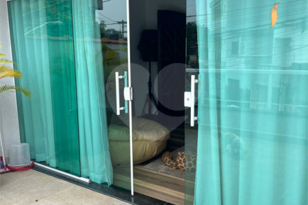 Sobrado à venda com 3 quartos, sendo 1 suíte, em Jardim Fernandes, São Paulo, SP