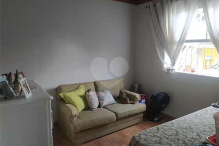 Casa à venda com 4 quartos, sendo 2 suítes, em Jardim Caparelli (mailasqui), São Roque, SP