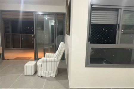 Apartamento à venda com 2 suítes em Vila Mariana, São Paulo, SP