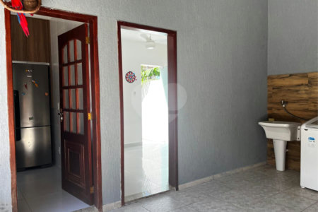 Casa à venda com 4 quartos, sendo 2 suítes, em Peró, Cabo Frio, RJ