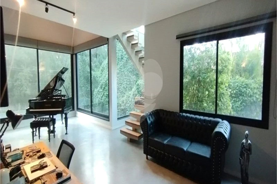 Casa à venda com 3 suítes no condomínio Sausalito, Mairiporã - SP