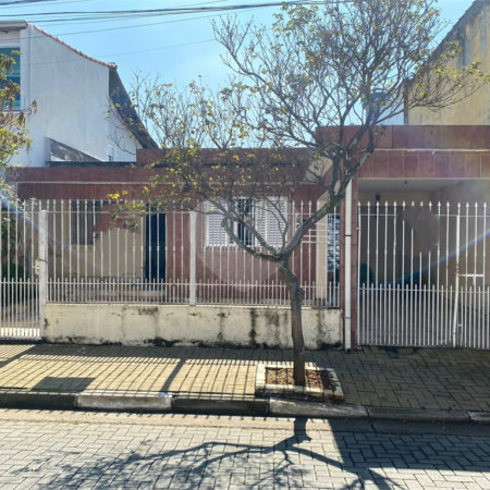 Casa Térrea à venda com 2 quartos em Vila Acoreana, Poá, SP