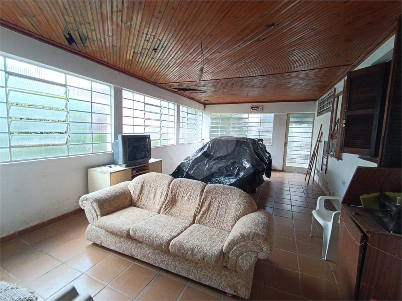 Casa à venda com 3 quartos em Vila Santa Rosália, São Roque, SP