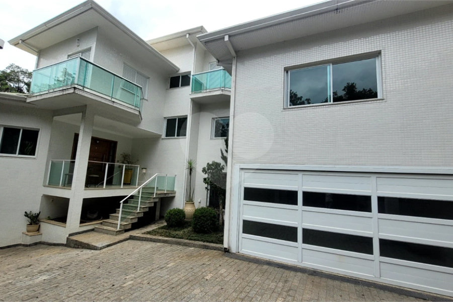 Casa à venda com 4 suítes no condomínio Jardim da Montanha I, Mairiporã - SP