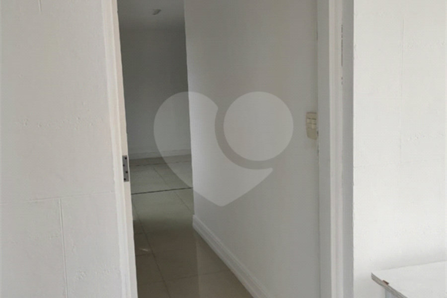 Sobrado à venda com 3 quartos, sendo 1 suíte, em Vila Nova Mazzei, São Paulo, SP