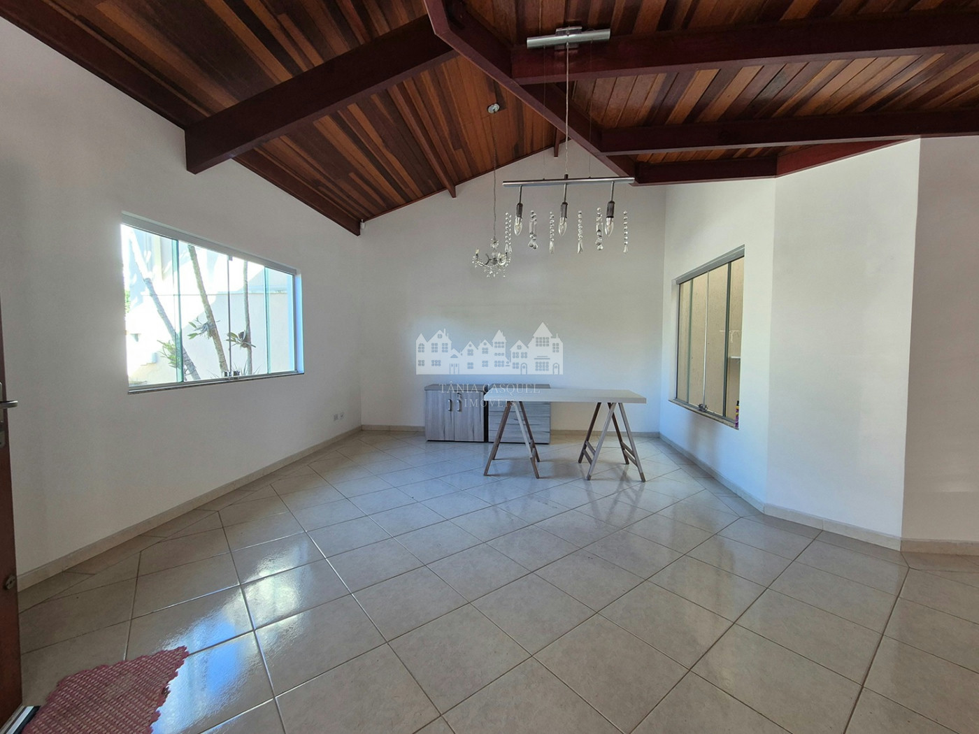 Casa à venda com 3 quartos, sendo 1 suíte, em Retiro das Fontes, Atibaia, SP
