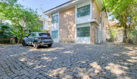 Sobrado à venda ou para alugar com 4 quartos em Jardim Petrópolis, São Paulo, SP