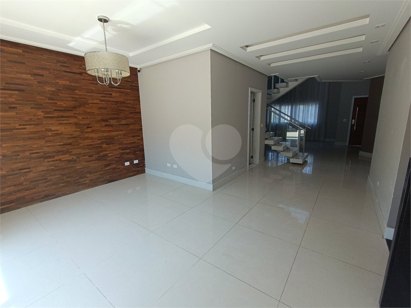 Casa à venda com 4 quartos, sendo 2 suítes, no condomínio Terras de Santa Adélia, Vargem Grande Paulista - SP