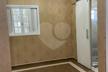 Casa de Vila à venda com 2 quartos, sendo 1 suíte,  em Silveira, Santo André, SP