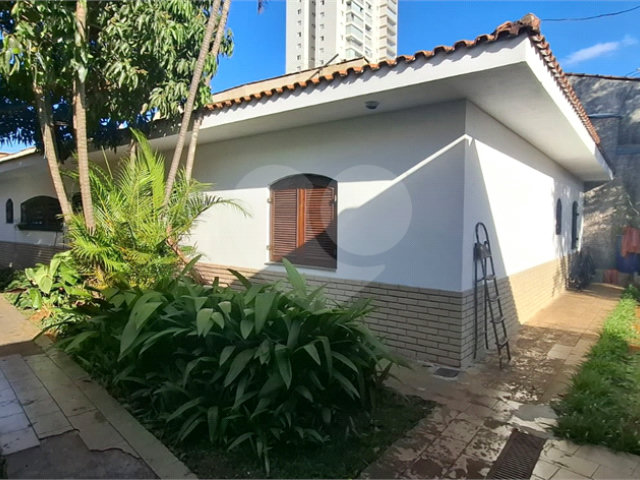 Casa Térrea à venda ou para alugar com 3 suítes em Vila Isolina Mazzei, São Paulo, SP