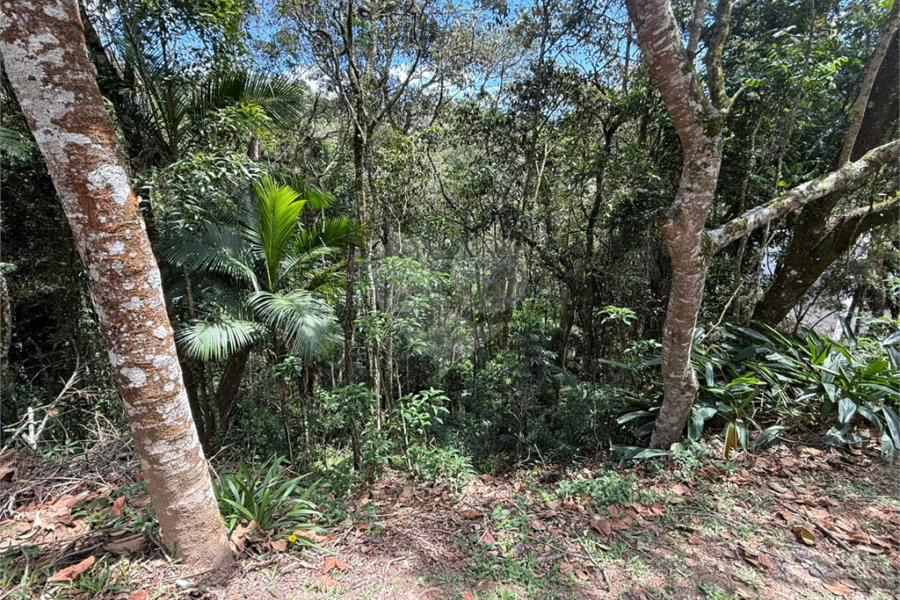 Terreno à venda no condomínio Alpes da Cantareira, Mairiporã - SP