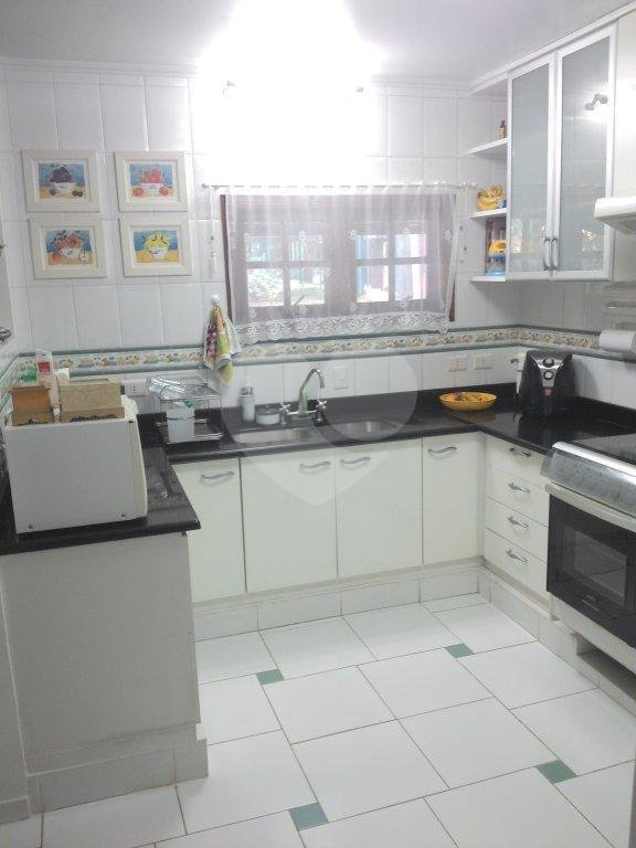 Casa à venda com 4 quartos, sendo 2 suítes,  em Horto, São Paulo, SP