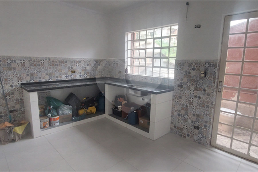 Sobrado à venda com 4 quartos, sendo 2 suítes, em Lavapés, Mairiporã, SP
