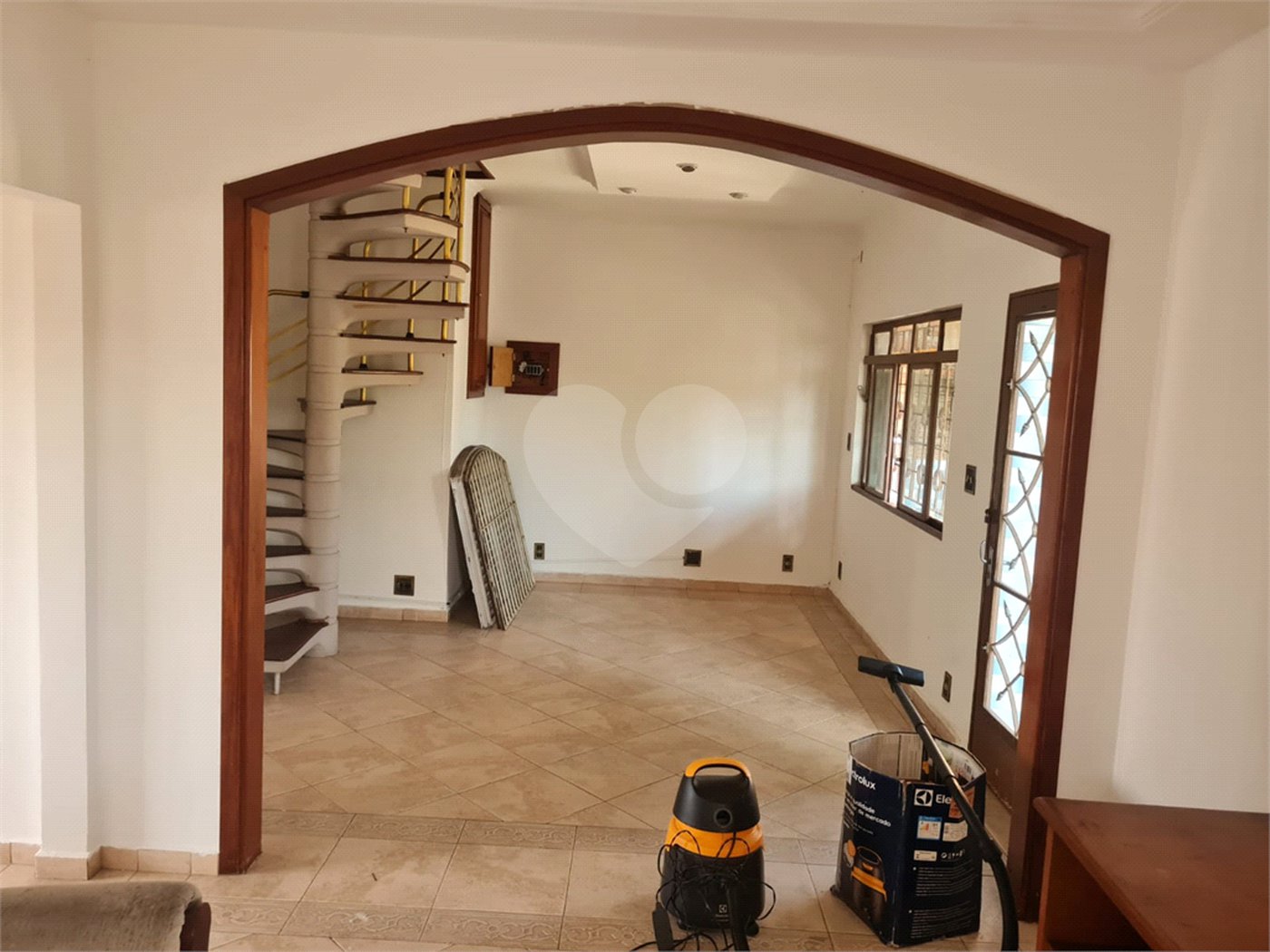 Sobrado à venda com 2 quartos, sendo 1 suíte, em Jardim Ivana, São Paulo, SP