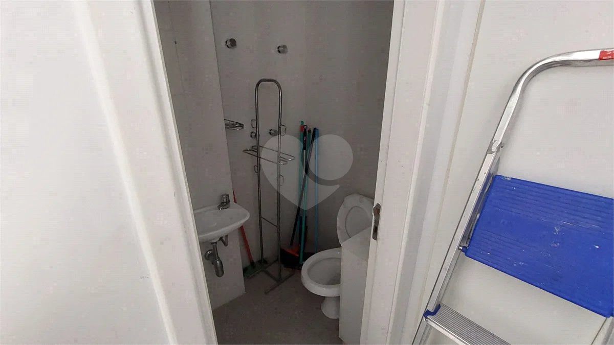 Apartamento de 3 quartos, mobiliado, para locação no Paraíso