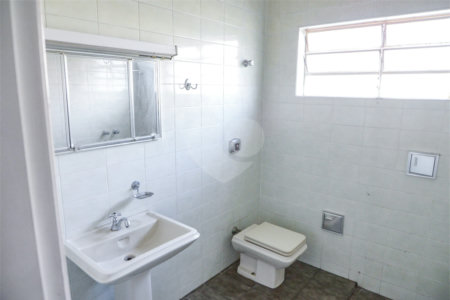Casa à venda com 2 quartos, sendo 1 suíte, no Centro, Salto, SP