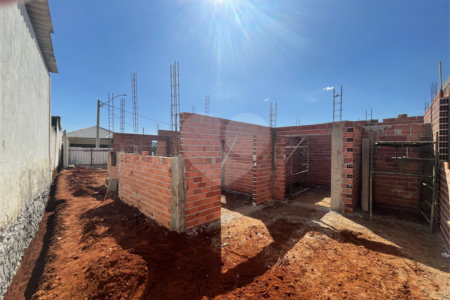 Casa à venda com 3 quartos, sendo 1 suíte, no condomínio Tivolli Residencial, Itapetininga - SP