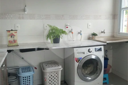 Casa à venda ou para alugar com 4 quartos, sendo 1 suíte, no condomínio Colinas de Inhandjara, Itupeva - SP
