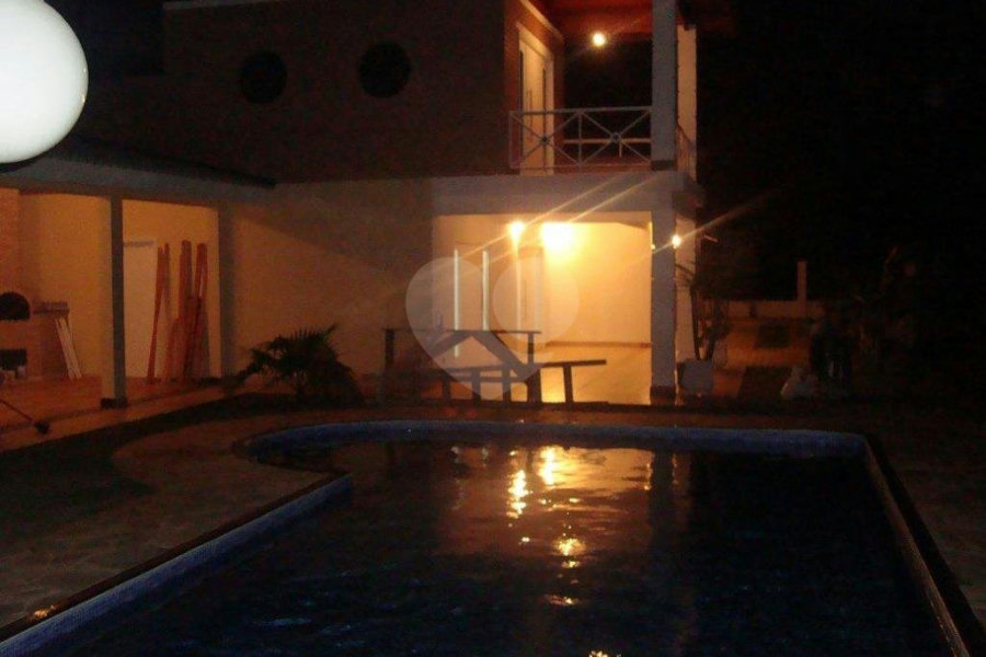 Casa à venda com 4 quartos, sendo 3 suítes, em Recreio Campo Verde, Ibiúna, SP