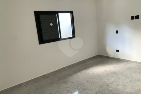 Sobrado à venda com 3 suítes em Jardim Maristela, Atibaia, SP